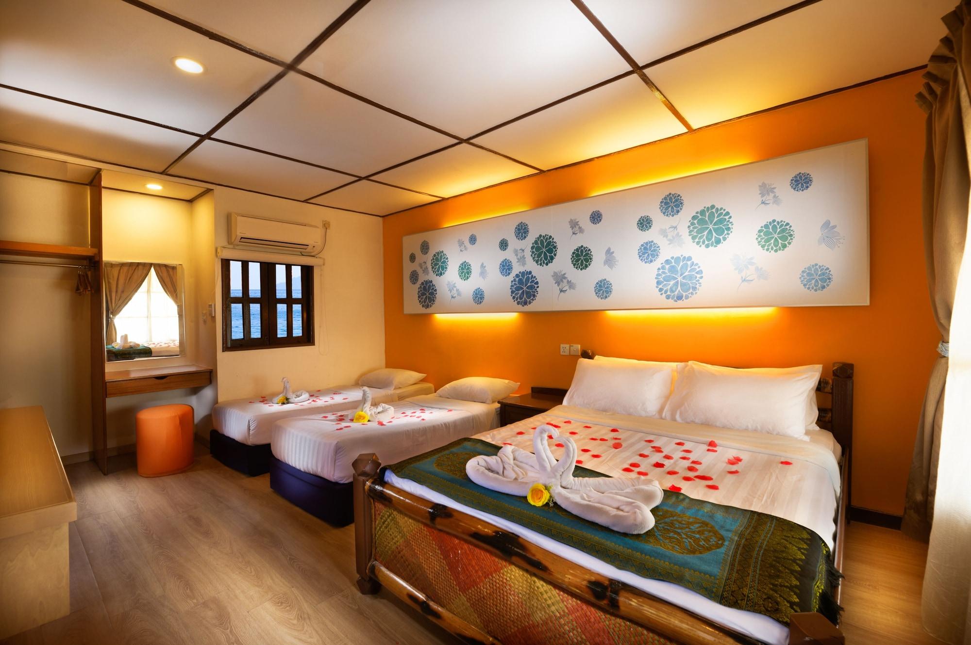 Paya Beach Spa & Dive Resort Kampung Genting Exterior photo