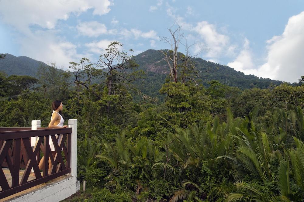 Paya Beach Spa & Dive Resort Kampung Genting Exterior photo