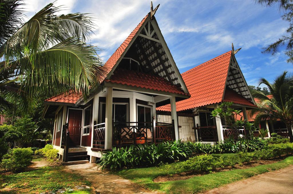 Paya Beach Spa & Dive Resort Kampung Genting Room photo
