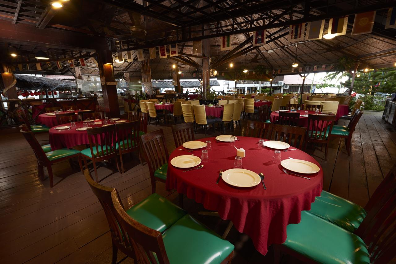 Paya Beach Spa & Dive Resort Kampung Genting Exterior photo